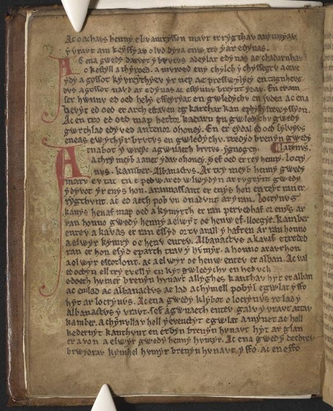 A page from Peniarth MS 44 (f.9v) showing text from 'Brut y Brenhinedd'