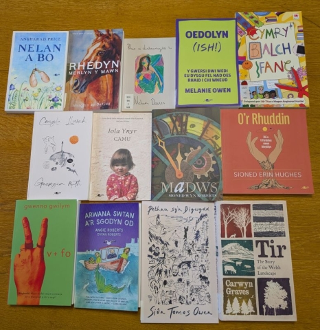 A display of the Welsh language books on the Wales Book of the Year shortlist cc
